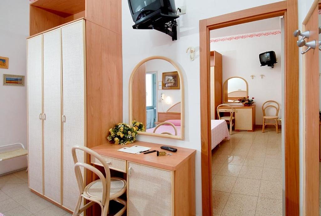 Hotel Gardenia Bellaria-Igea Marina Phòng bức ảnh